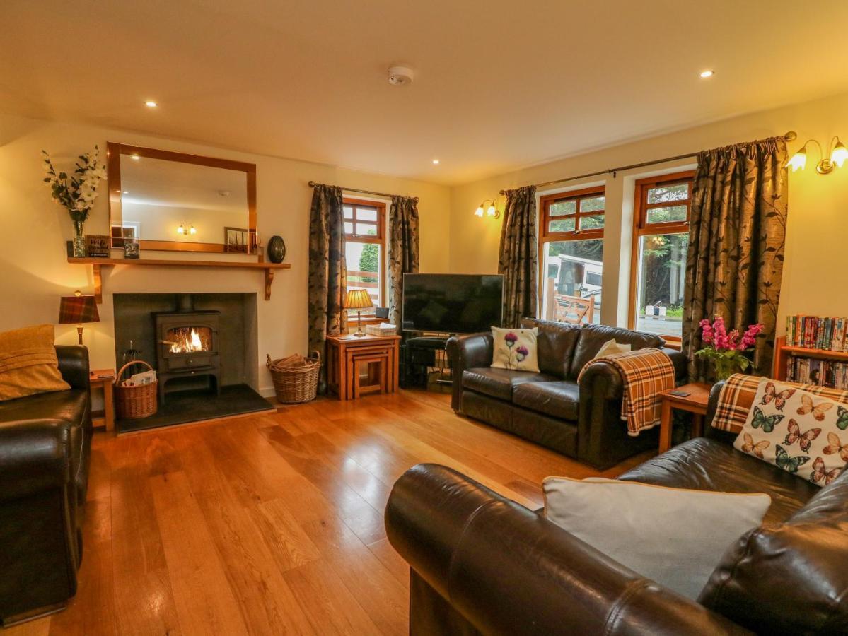 Thistle Dhu Newtonmore Exterior photo
