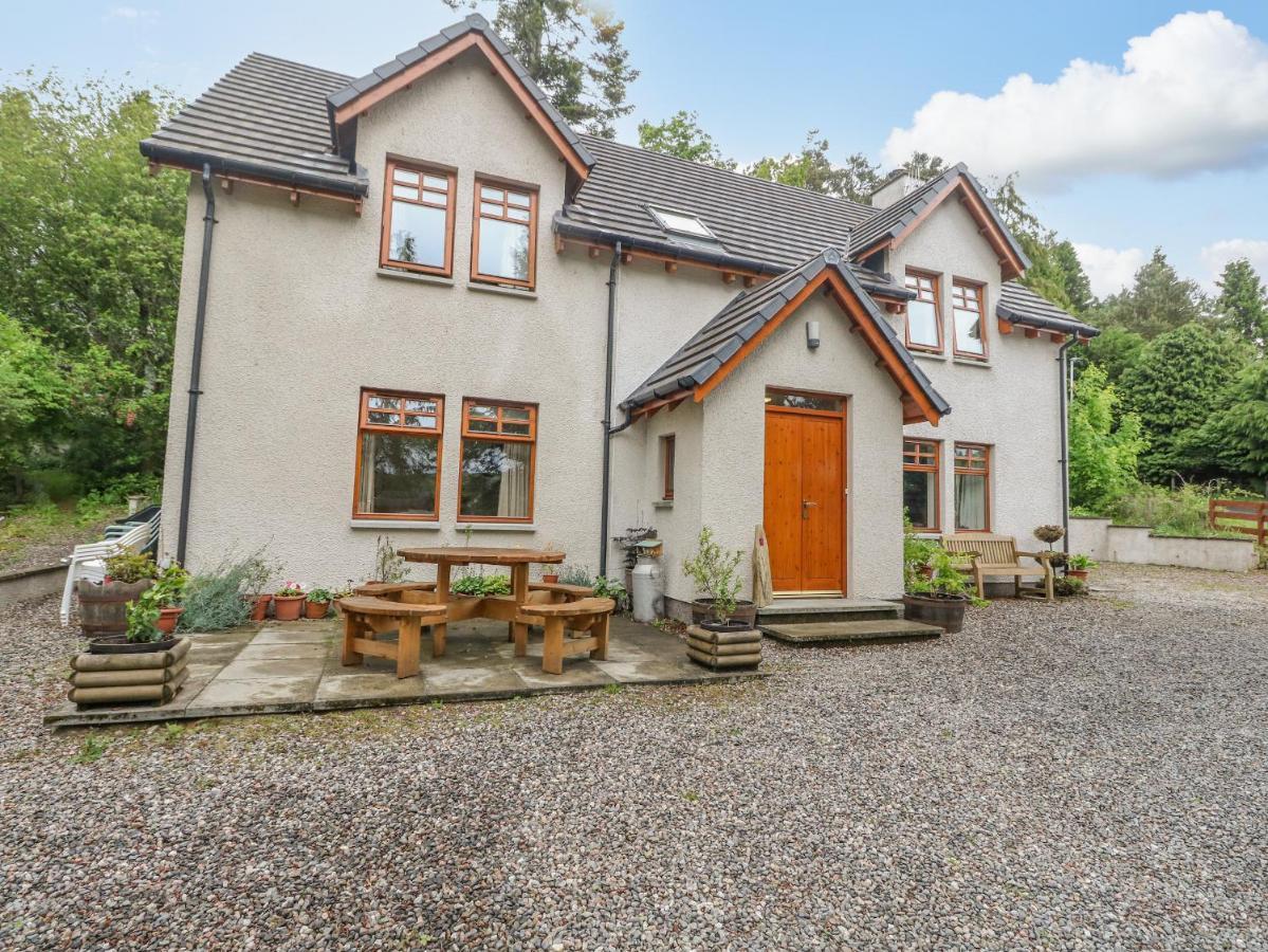 Thistle Dhu Newtonmore Exterior photo